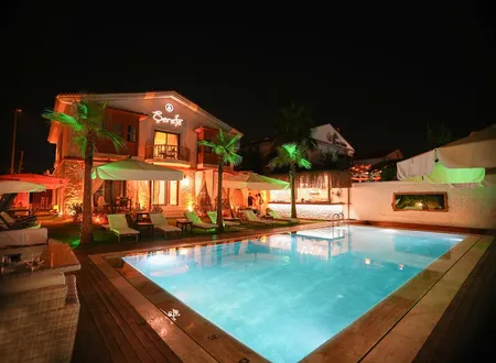 Şerefe Hotel İzmir